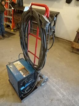MILLER THUNDERBOLT XL 225 AMP ELEC. ARC WELDER W/ HAND CART