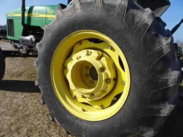 2004 JD 5320 2WD DSL. TRACTOR, 1678 HRS