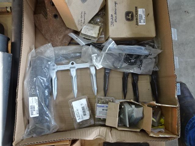 JD PLOW PARTS & N.O.S ITEMS