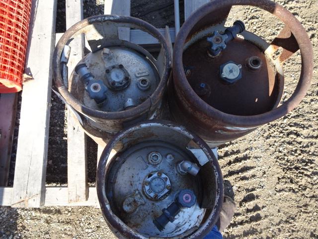 (3) 30# LP GAS FORKLIFT TANKS W/ GAUGES