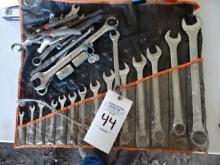 1/4"-1 1/4" END WRENCH SET W/ EXTRAS