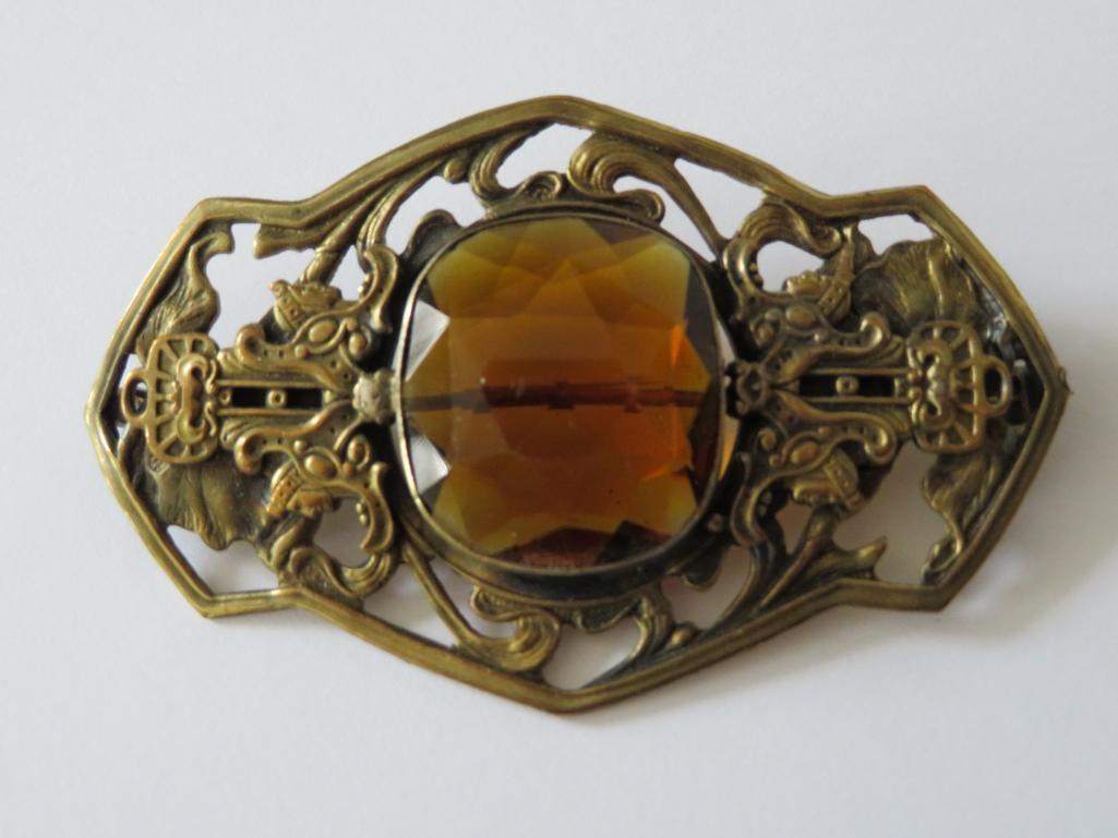 Ornate brooch, 3"