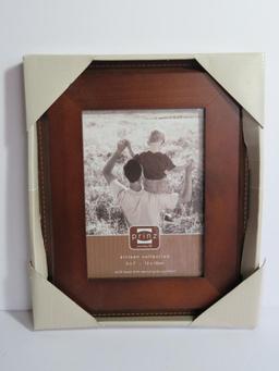 Lot of picture frames, 23 pieces