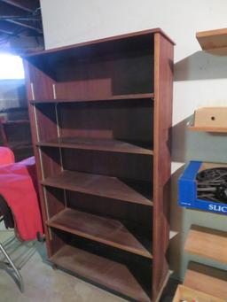 66 1/2" Bookcase, adjustable shelves