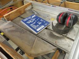 Craftsman 10" table saw with accessories