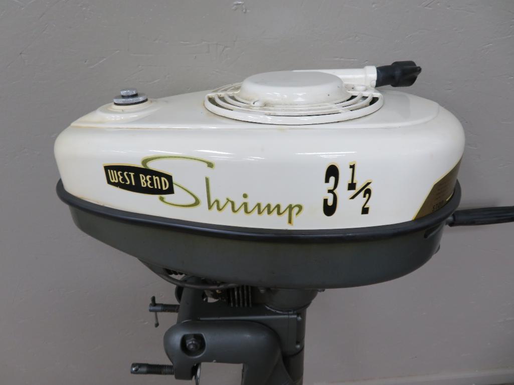 West Bend Shrimp 3 1/2 Hp outboard Motor with manual