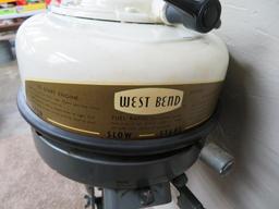 West Bend Shrimp 3 1/2 Hp outboard Motor with manual