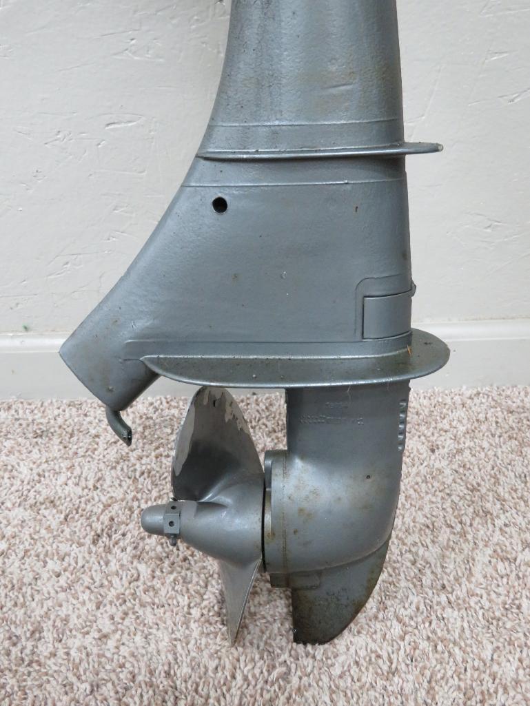 West Bend Shrimp 3 1/2 Hp outboard Motor with manual