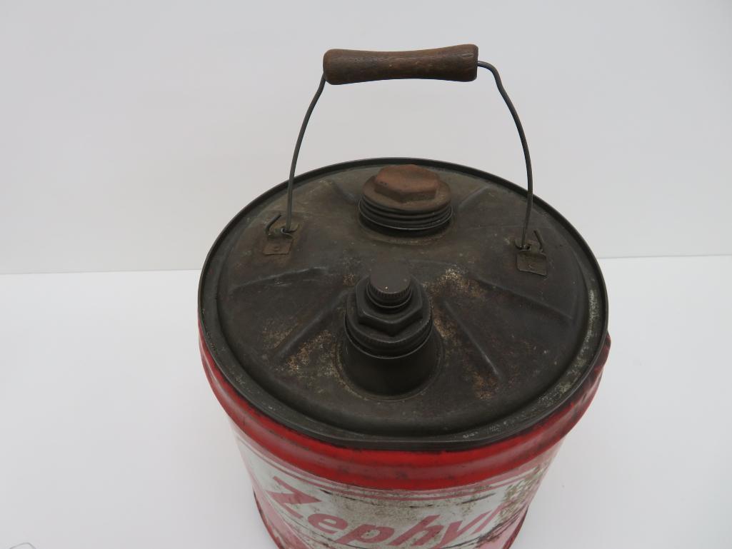 Zephyr motor oil can, 5 gal