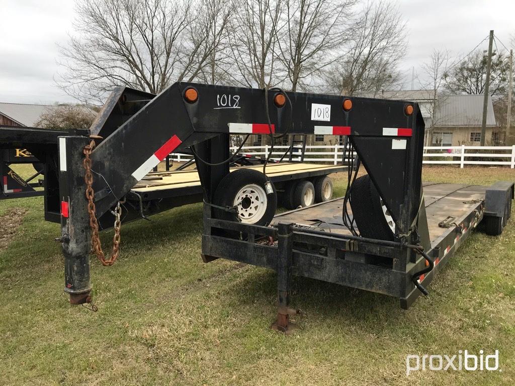 32' Gooseneck Trailer, s/n 46UFU8437X1063208: 3-axle, Dovetail, Ramps