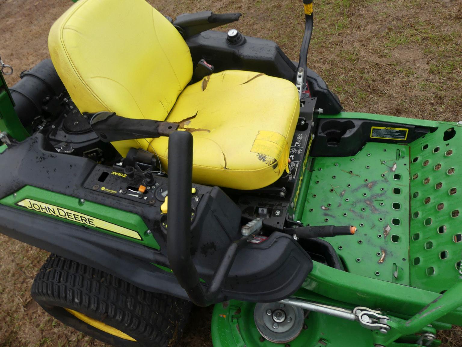 John Deere Z915E Zero-turn Mower, s/n 1TC915EVAJT062687: Meter Shows 828 hr