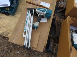 Makita 3 1/2" Framing Nailer - AN923