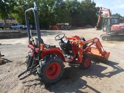 Kubota B7500 MFWD Tractor, s/n 59931: Loader w/ Bkt., Rollbar, Meter Shows