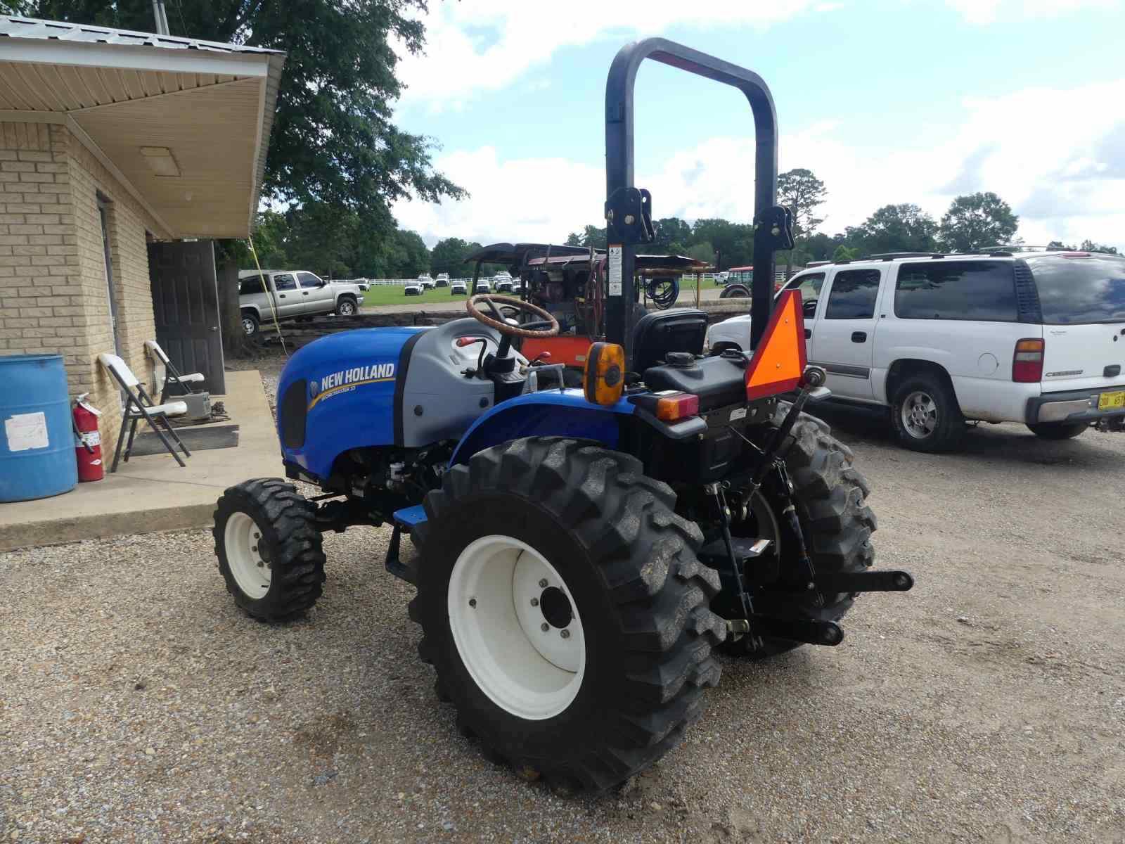 2015 New Holland Workmaster 33 MFWD Tractor, s/n 2270001690: Meter Shows 35
