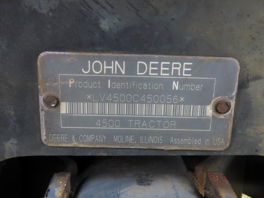 John Deere 4500 Tractor, s/n LV5400C450056: 2wd, Meter Shows 7790 hrs