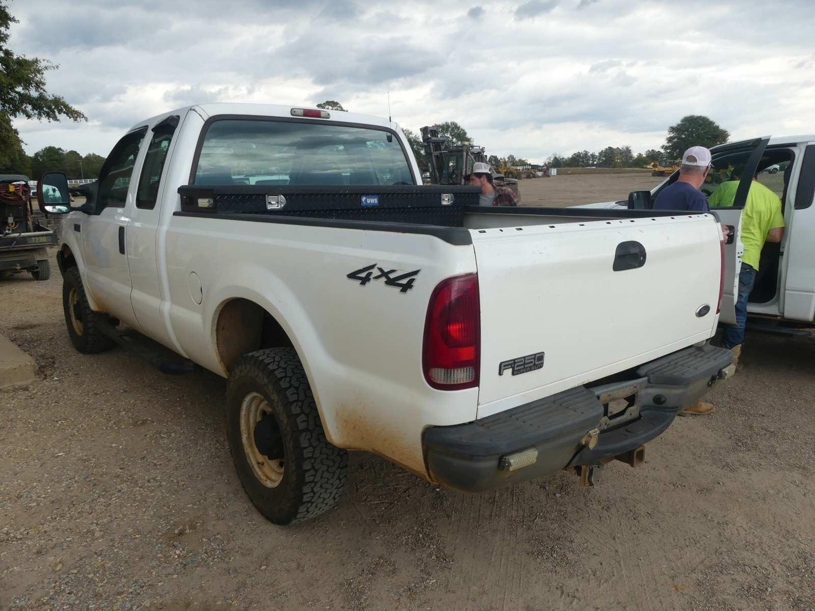 2004 Ford F250 4WD Pickup, s/n 1FTNX21L04EC24092: 5.4L Gas Eng., Auto, Tool