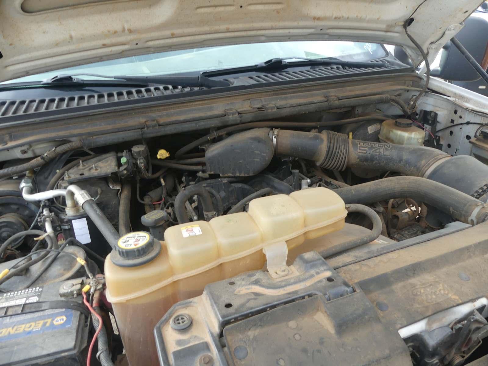 2004 Ford F250 4WD Pickup, s/n 1FTNX21L04EC24092: 5.4L Gas Eng., Auto, Tool