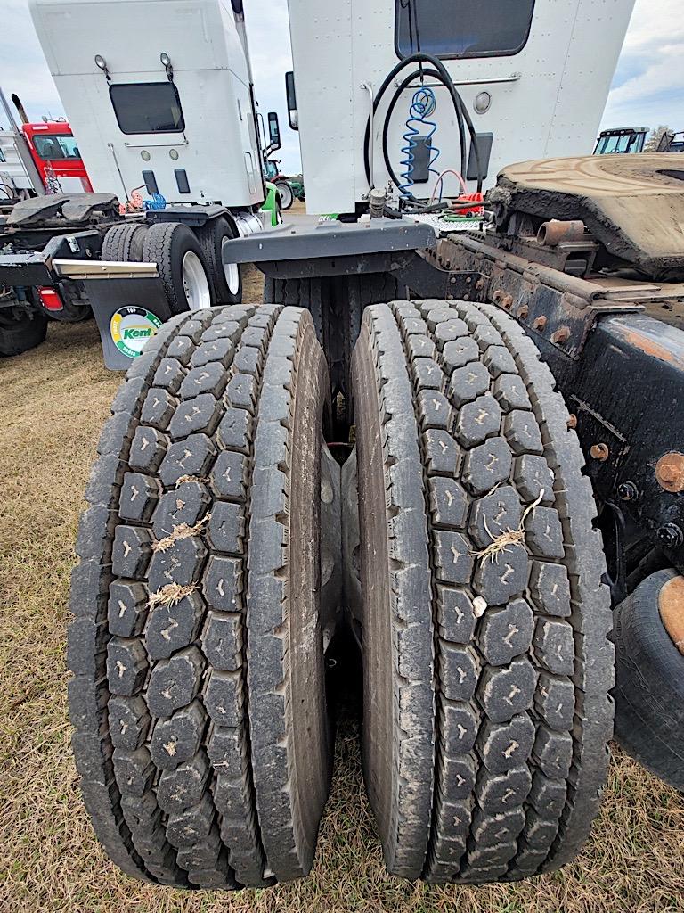 2015 Peterbilt 567 Truck Tractor, s/n 1XPCDP9X1FD292543: SBA, T/A, Sleeper,