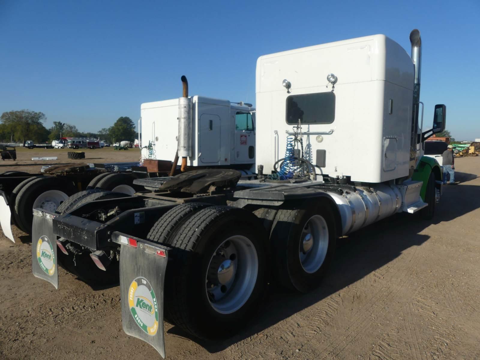 2015 Peterbilt 567 Truck Tractor, s/n 1XPCDP9X2FD292549: SBA, T/A, Sleeper,