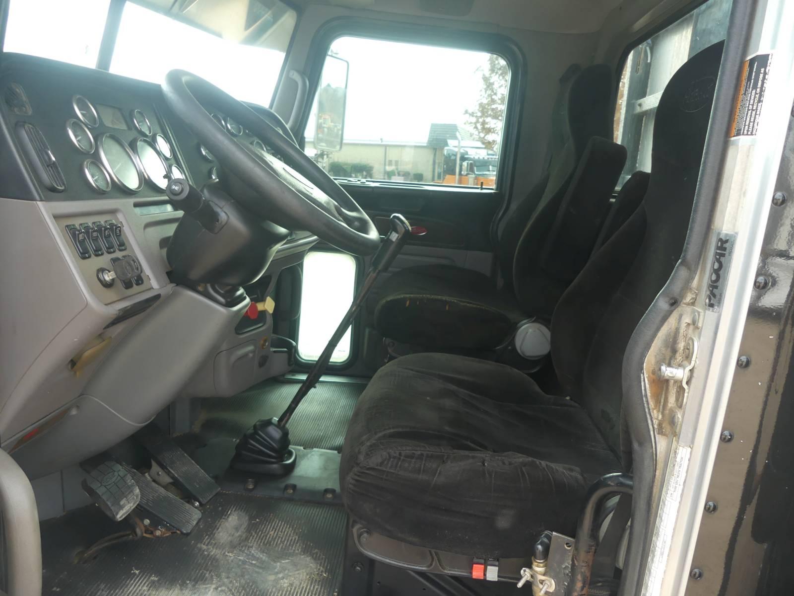 2013 Peterbilt 389 Truck Tractor, s/n 1XPXD40XXDD179961: T/A, Day Cab, Cumm