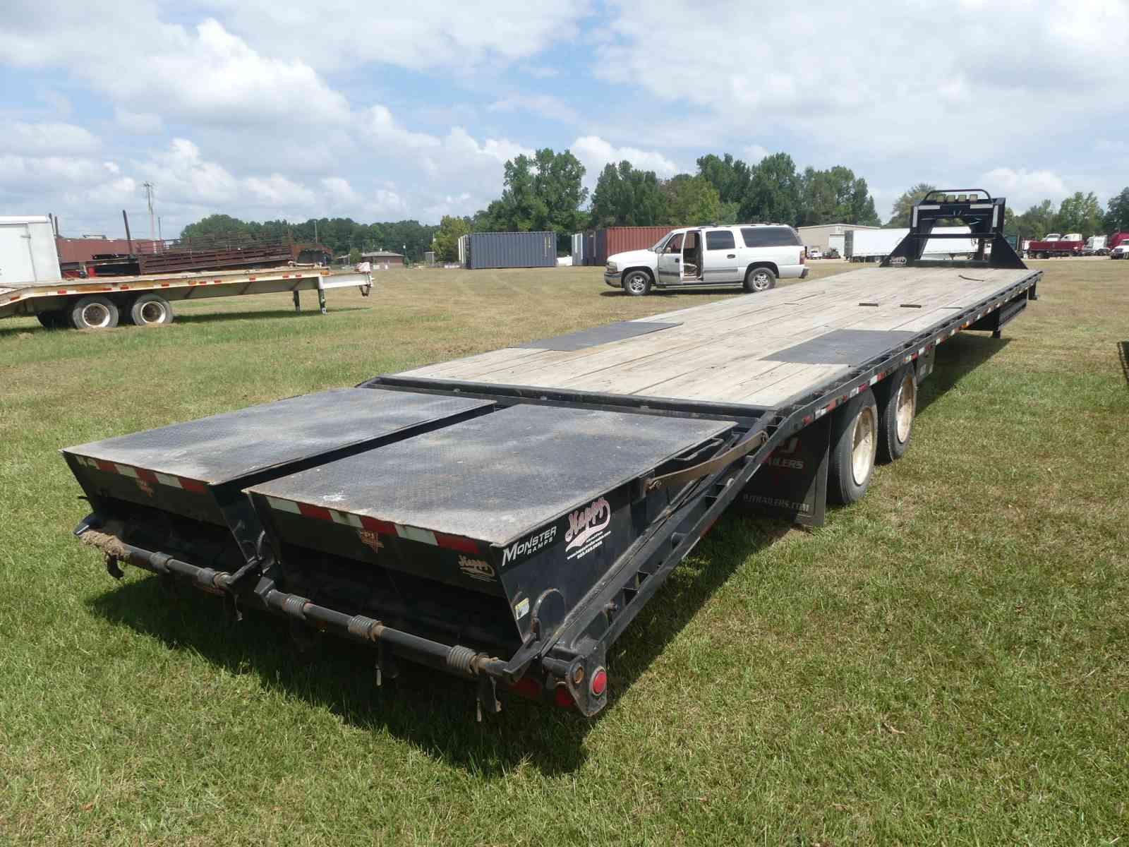 2019 PJ 40' Gooseneck Trailer, s/n 1296718: T/A, Duals, Air Rode Susp., Dov