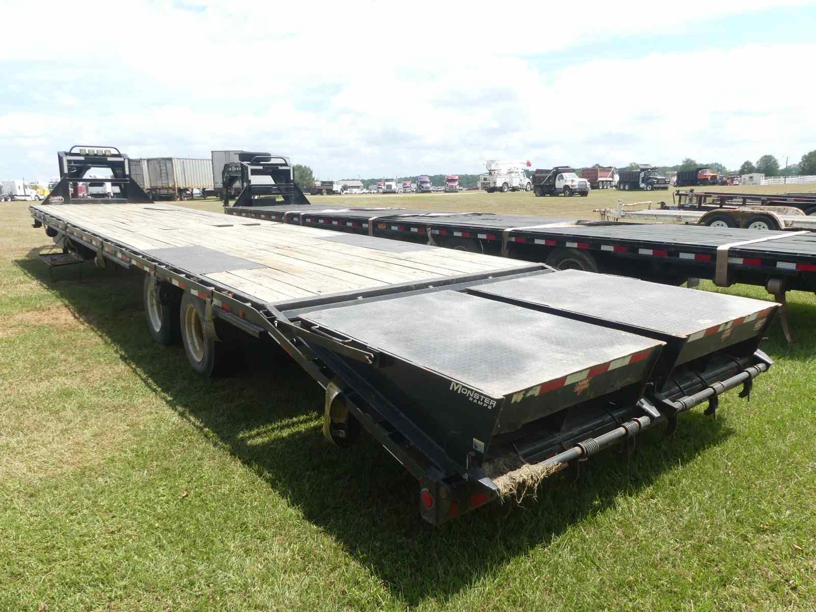 2019 PJ 40' Gooseneck Trailer, s/n 1296718: T/A, Duals, Air Rode Susp., Dov