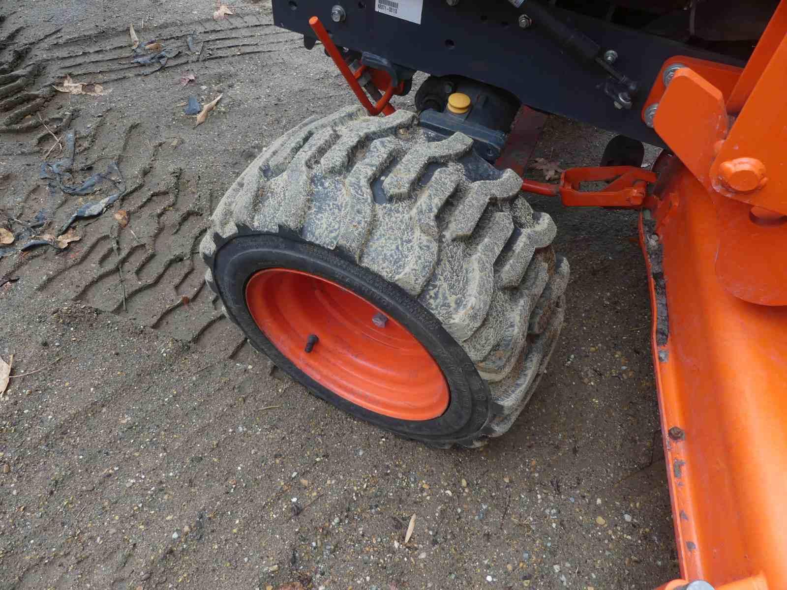 Kubota BX2380 MFWD Tractor, s/n KBUCIBHRKLGF39245: Rollbar, LA344 Loader w/