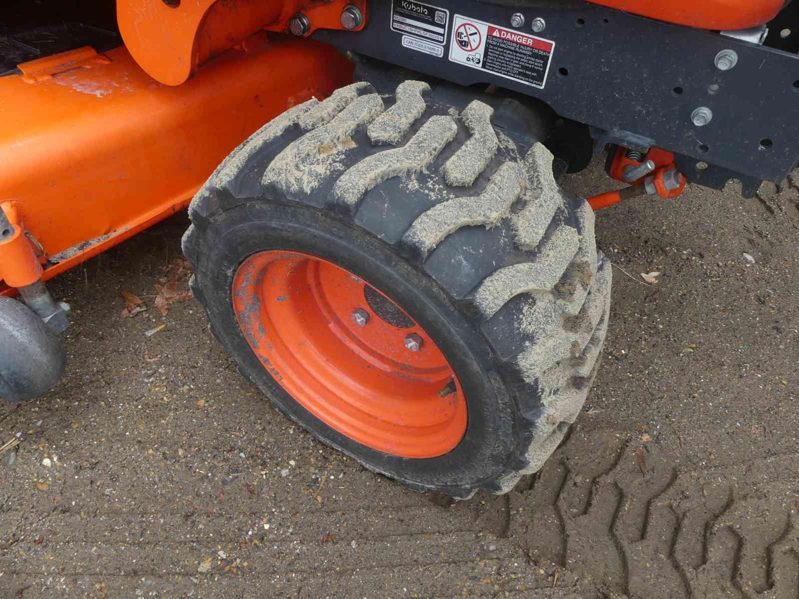 Kubota BX2380 MFWD Tractor, s/n KBUCIBHRKLGF39245: Rollbar, LA344 Loader w/