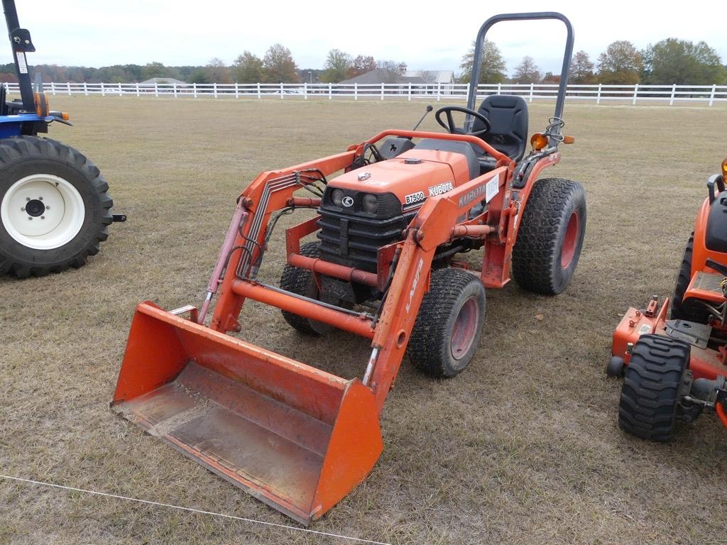 Kubota B7500 Tractor, s/n 63711: Loader, Meter Shows 1122 hrs