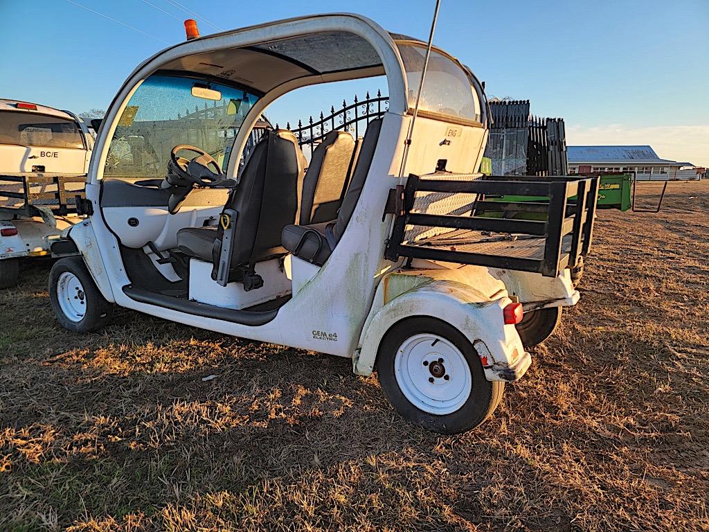 2007 Gem E4 Electric Vehicle (Inoperable), s/n 5ASAG474X8F045239: As Is, No Charger, Tag 83307