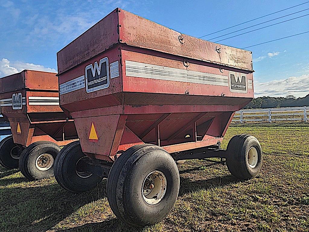 Westendoff Gravity Flow Grain Wagon: Right Side Shoot, Tag 80581