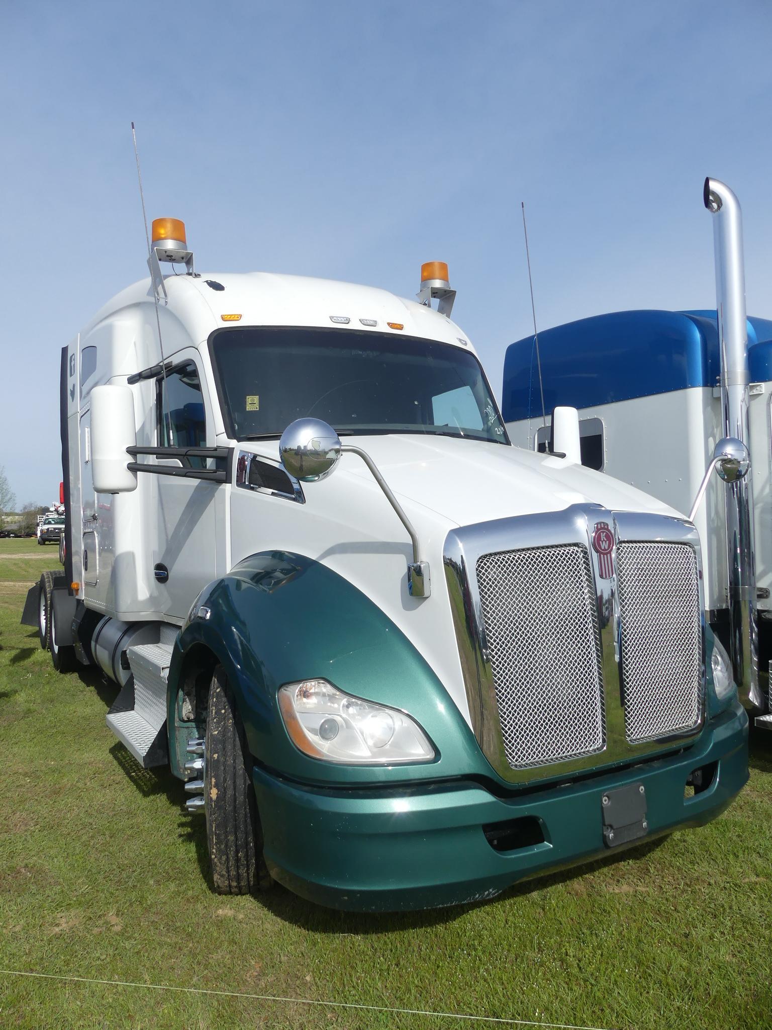 2016 Kenworth T680 Truck Tractor, s/n 1XKYDP9X9GJ129508: T/A, Stand Up Slee