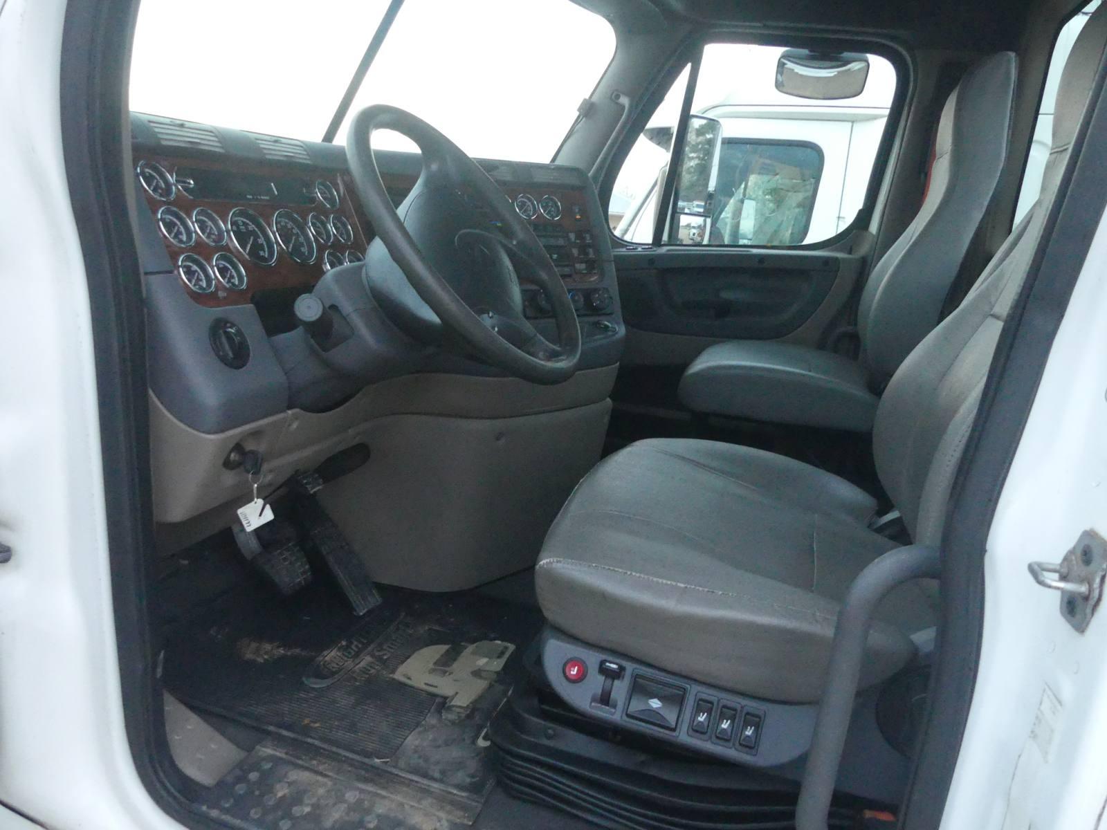 2012 Freightliner Truck Tractor, s/n 1FUJGEDR8CSBM7919 (Title Delay): Day C