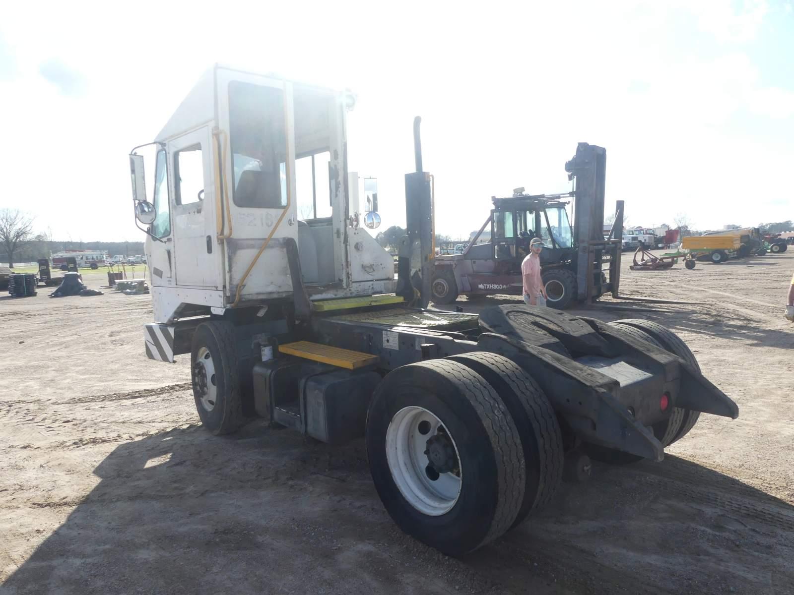 2015 Kalmar Spotter Truck, s/n 335801 (No Title - Bill of Sale Only): 4x2,