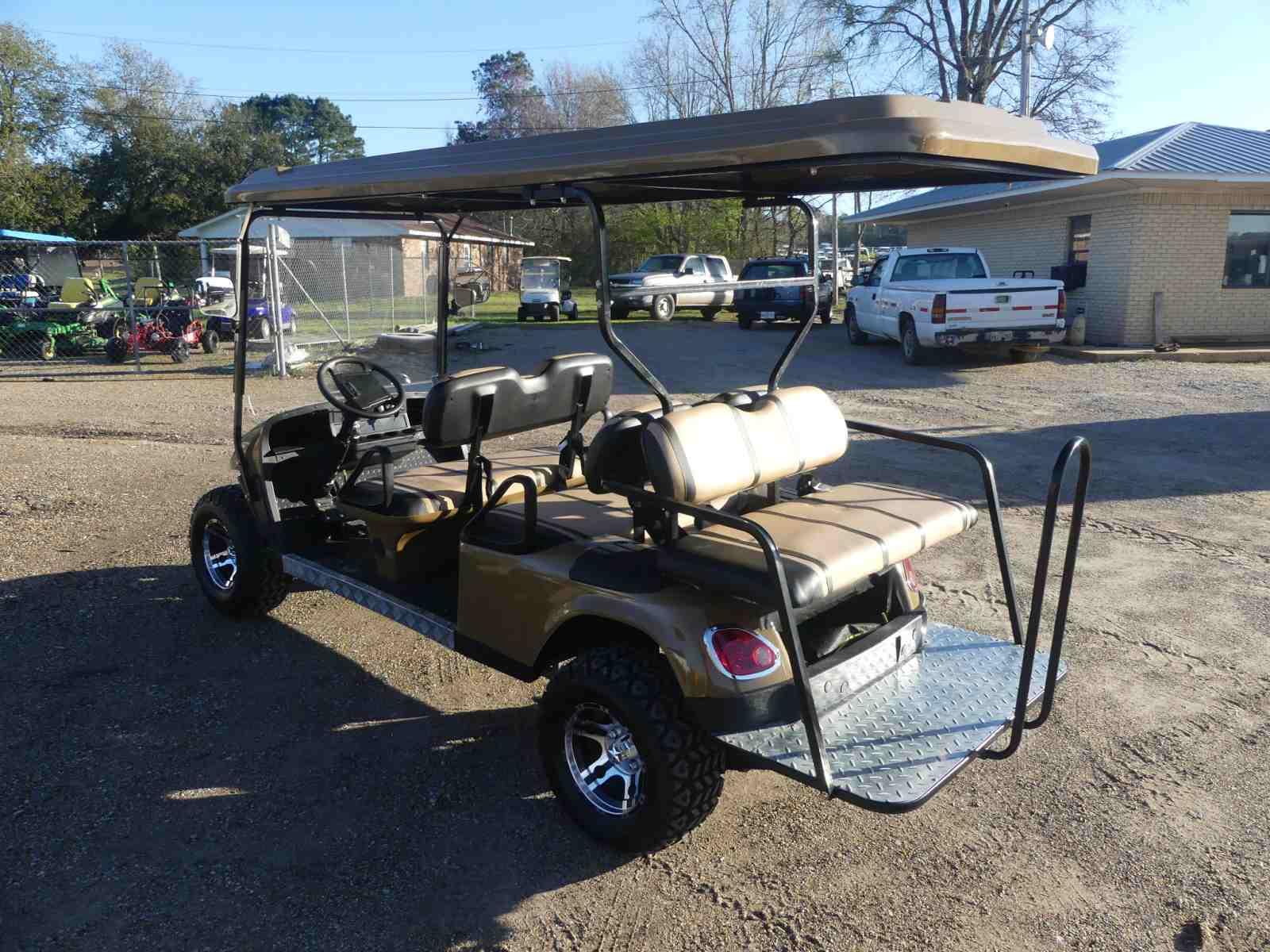 6-seat Electric Golf Cart, s/n GYCY2023040404 (No Title)