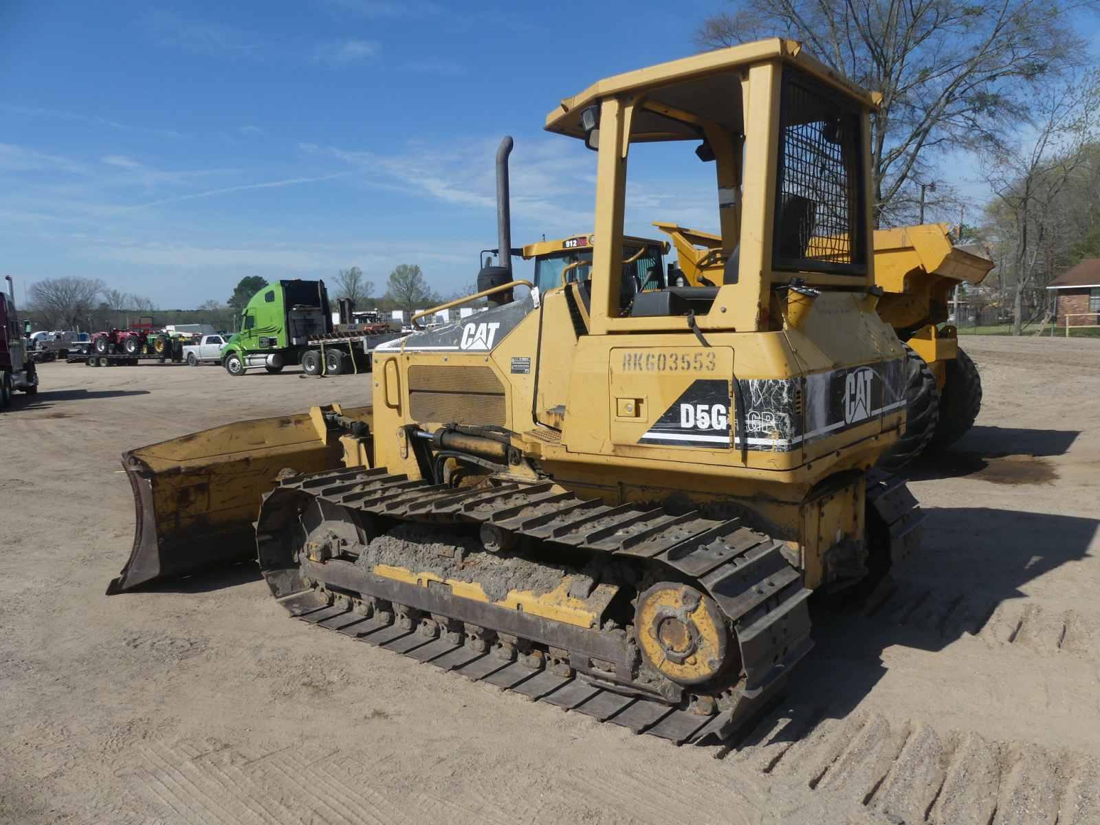 2007 Cat D5G LGP Dozer, s/n RKG03553: Canopy, Screen 6-way Blade, Pull Bar,