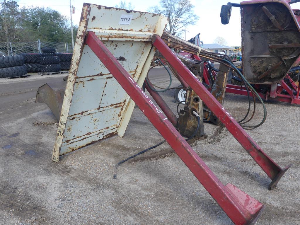 Loader and Canopy off IH 966
