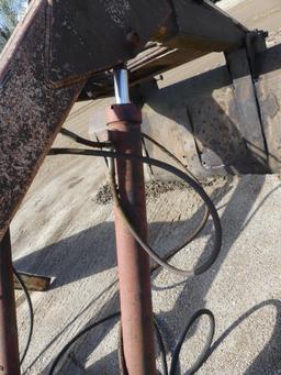 Loader and Canopy off IH 966