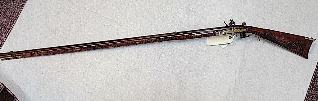 KENTUCKY RIFLE, MADE BY DON KING, FLINT LOCK, CAL APPROXIMATELY 45, CURLY M