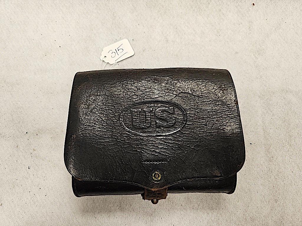 US CARTRIDGE BOX, CONTAINS 24 LIVE CARTRIDGES, HEAD STAMP IS:  F12-88