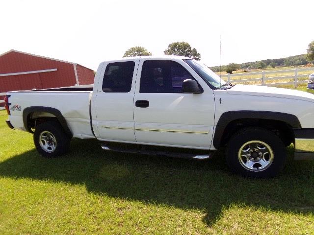 2004 Chevy Silverado 1500 4WD Pickup, s/n 2GCEK19V041167389 (Title Delay):