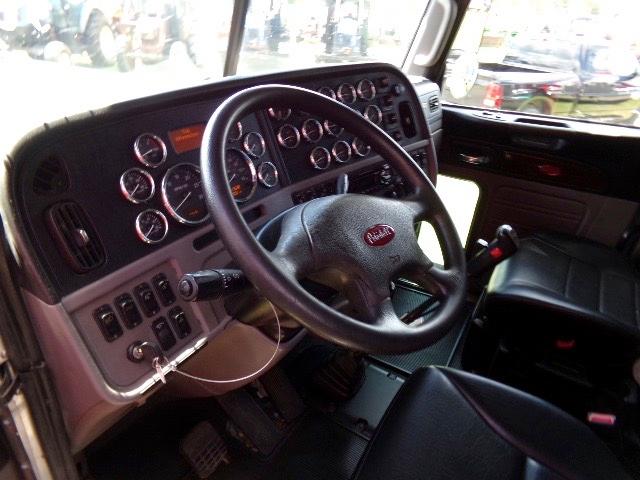 2019 Peterbilt 389 Truck Tractor, s/n 1XPXDP9X8KD602439: T/A, 72" Sleeper,
