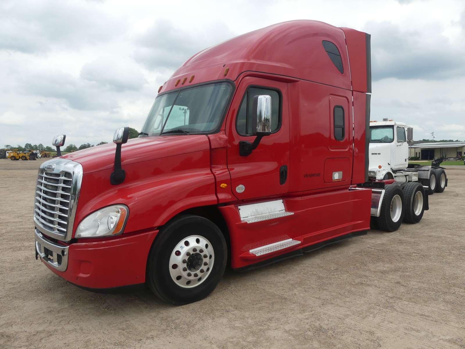 2017 Freightliner Cascadia 125 Truck Tractor, s/n 3AKJGLDVXHSHK3405: T/A, S