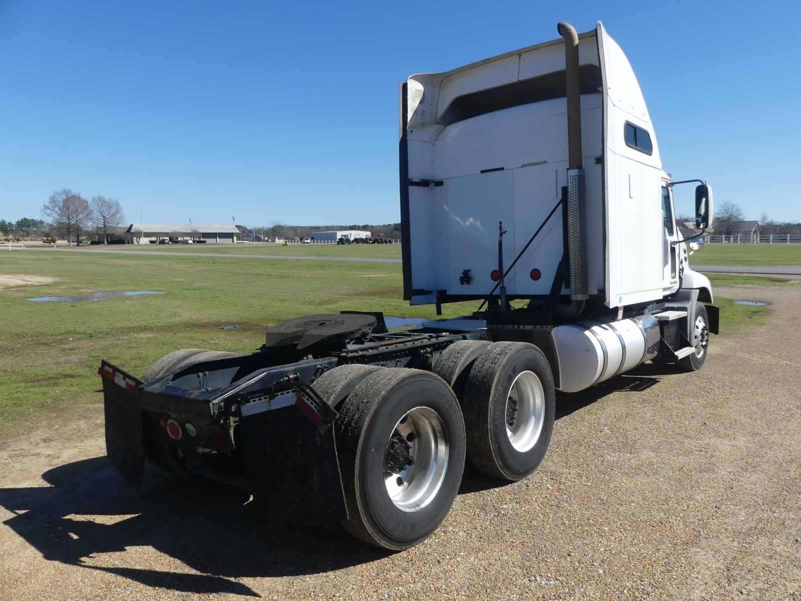 2016 Mack CXU613 Truck Tractor, s/n 1M1AW09Y2GM055189: T/A, Sleeper, Mack M