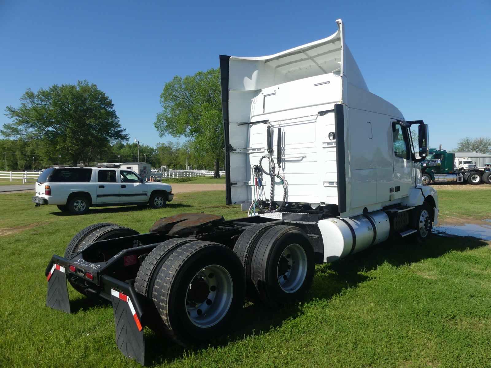 2015 Volvo 630 Truck Tractor, s/n 4V4NC9EH5FN920478 (Title Delay): T/A, Sle