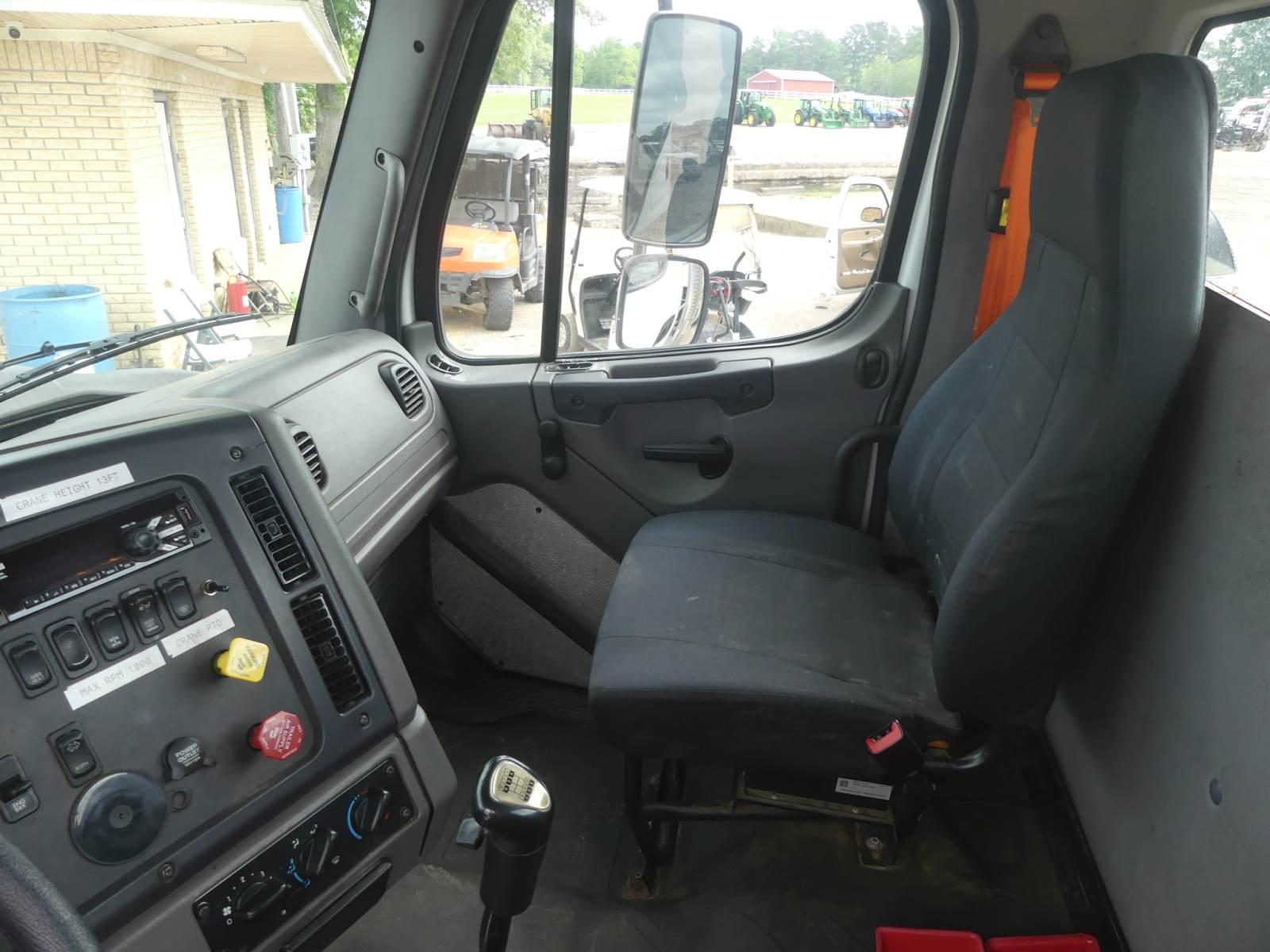 2014 Freightliner 114SD Truck Tractor, s/n 1FUJG3DU4EHFL5781 (Title Delay):
