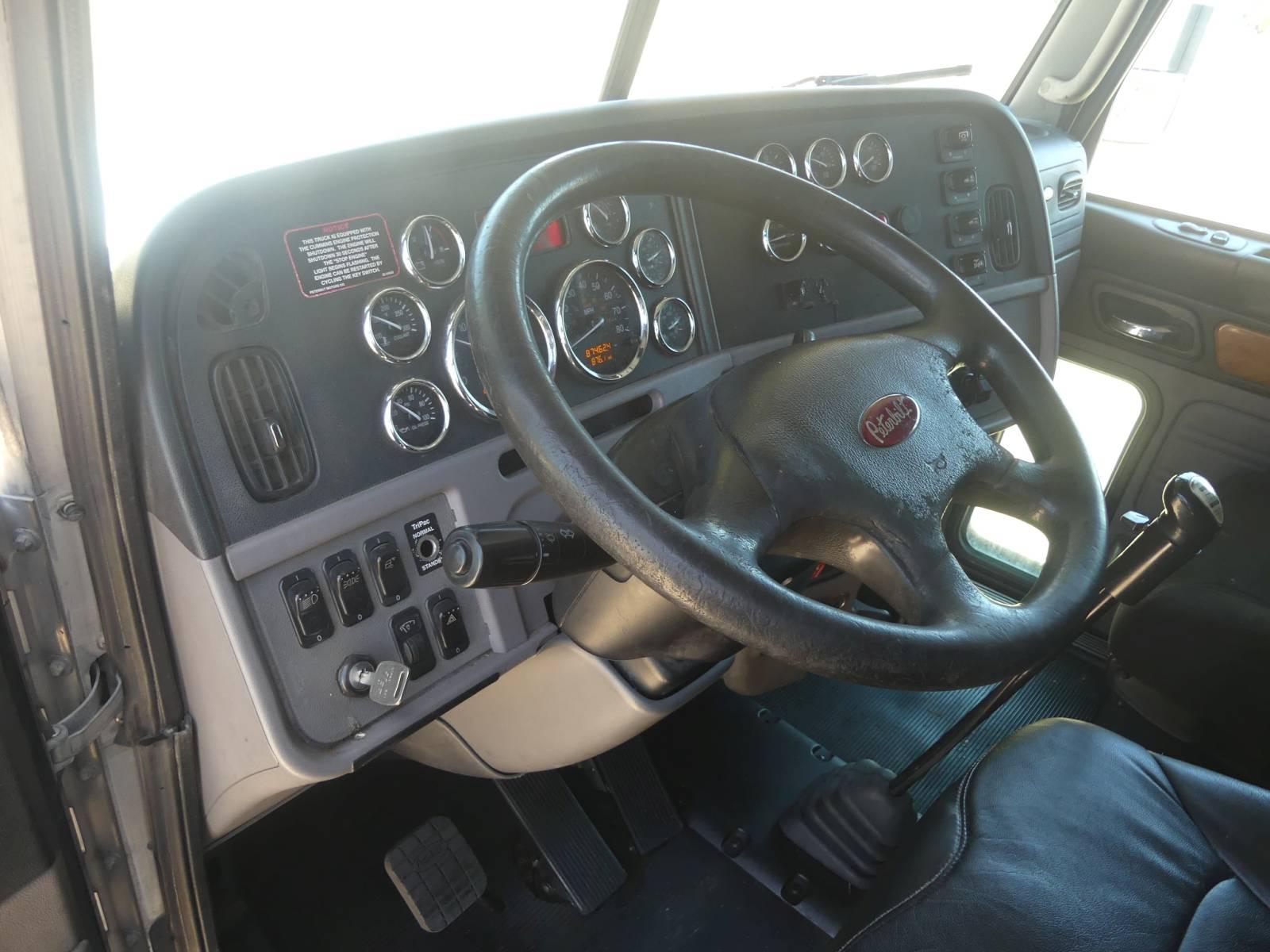 2011 Peterbilt 386 Truck Tractor, s/n 1XPHD49X9BD125796: T/A, Sleeper, Cumm
