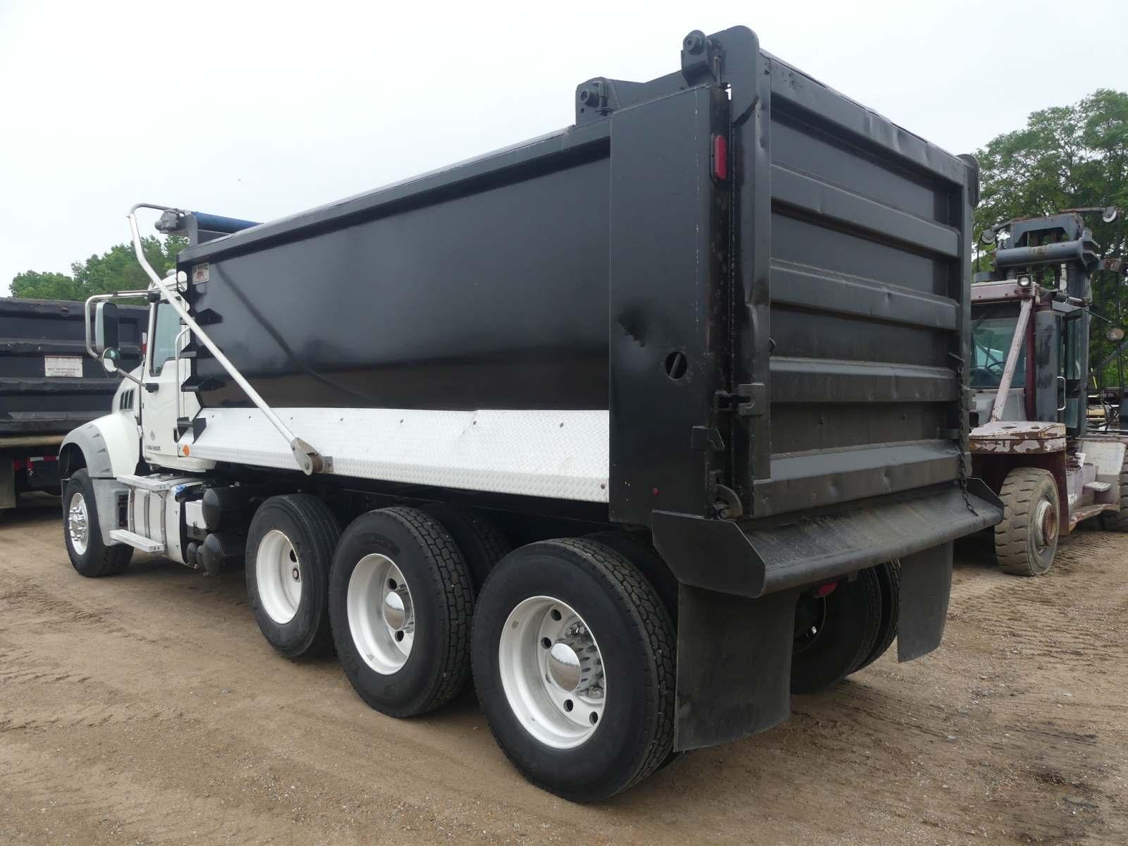 2019 Mack GR64F Tri-axle Dump Truck, s/n 1M2AX04C6KM040840: Mack MP7 425hp