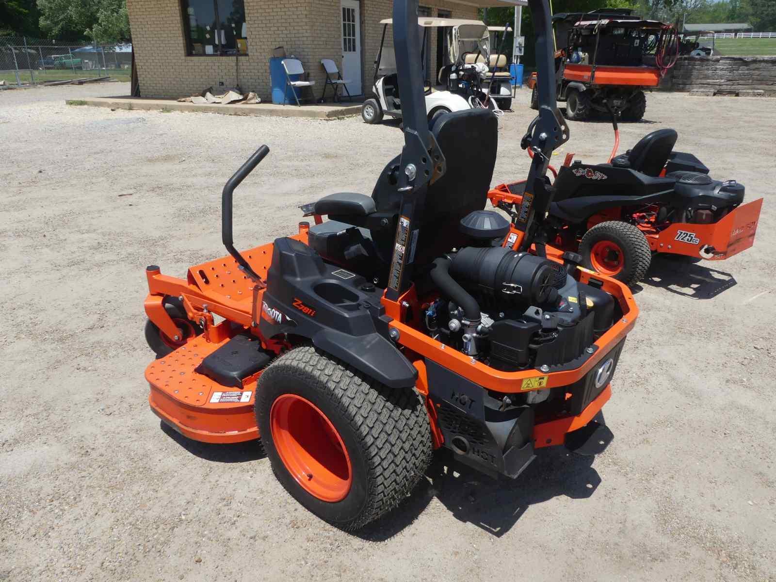 Kubota Z781KWTi Zero-turn Mower, s/n 10413: Kawasaki Gas Eng., 60" Cut, Met