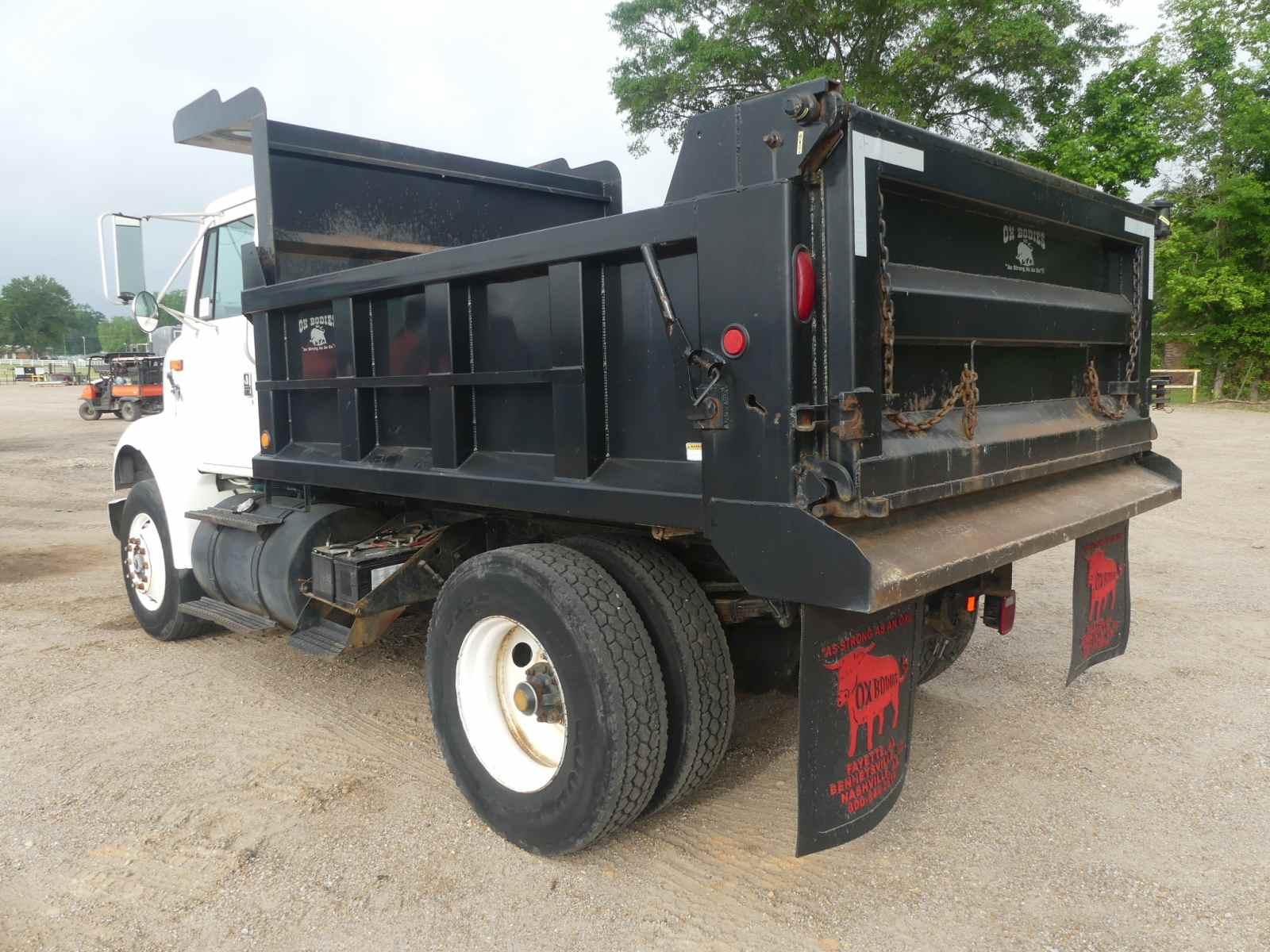 1996 International 8100 Single-axle Dump Truck, s/n 1HSHBATN0TH251429: Cat